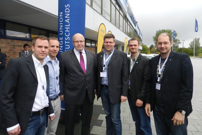 Eine Delegation der Jungen Union Braunschweig traf mit Bundesumweltminister auf dem Deutschlandtag in der Stadthalle Rostock am Samstag zusammen.